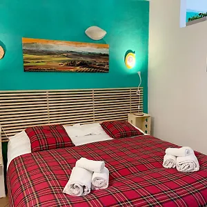 https://pispini-108-in-centro-vicino-piazza-del-campo.it-tuscanyhotel.com